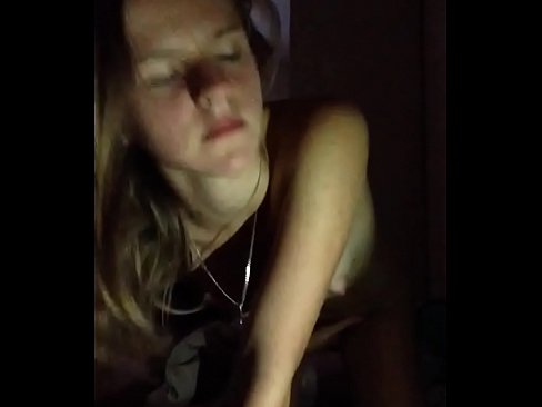 ❤️ Neska bat masturbatzen da eta cums ❌ Izorratu bideoa %eu.port-amurasso.ruan